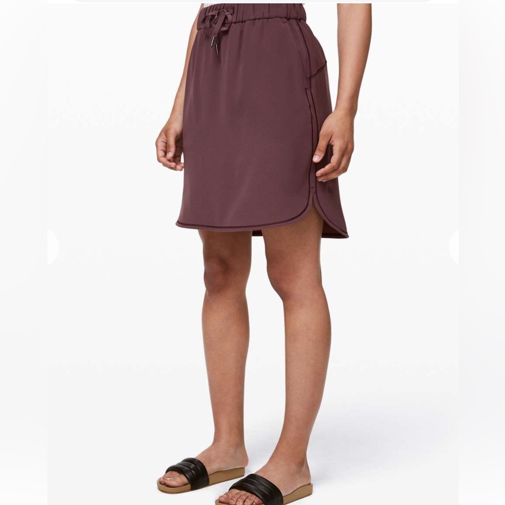 Lululemon On The Fly Mini Skirt Wrinkle-free Quick-drying Cherry Cola Size 6
